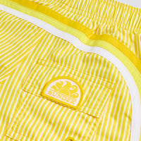 Short maillot jaune imprimé à rayures juicy et broderie fruits garçon Sundek E26