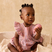 Combi Lena pink pomelo checks babygirl Louise Misha E26.