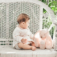 Augustin le lapin rose pâle 25 cm Tartine et Chocolat