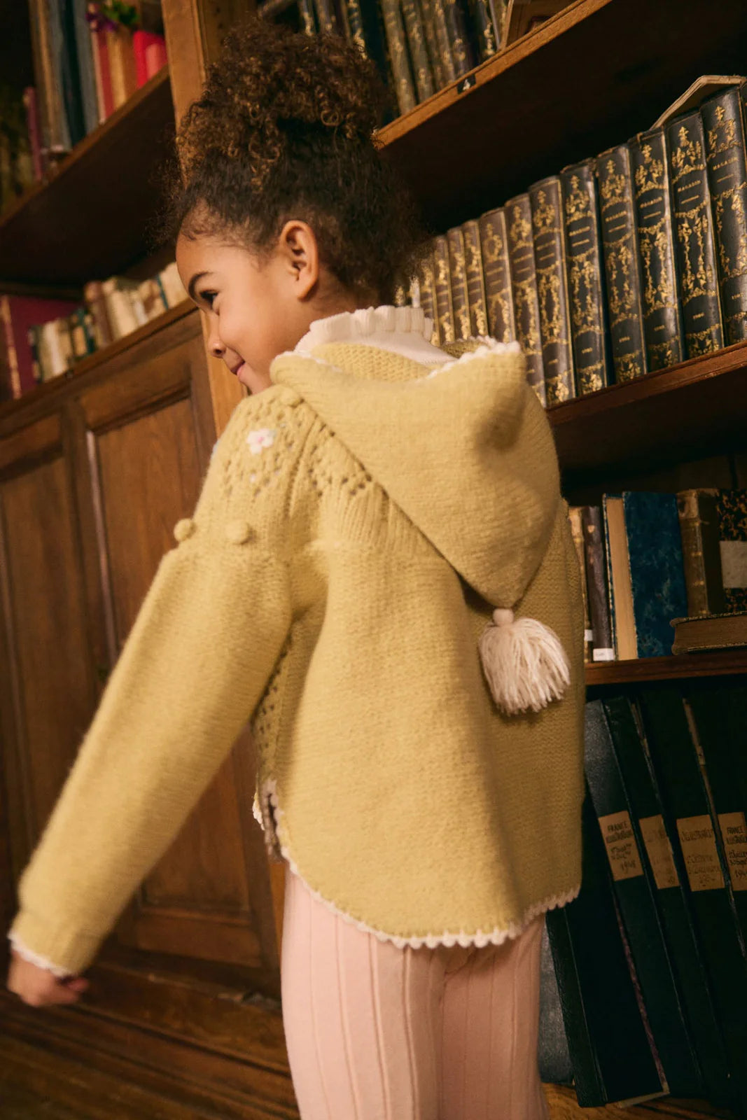 Cape Iona honey fille Louise Misha H25